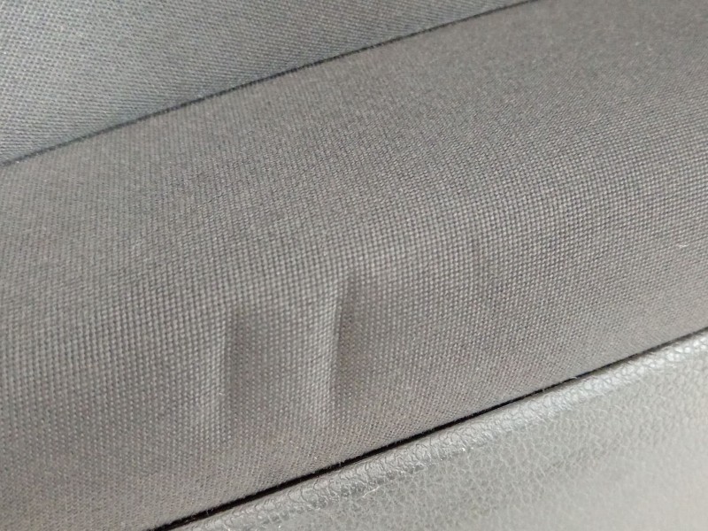 Recambio de guarnecido puerta delantera izquierda para volkswagen golf vi (5k1) gti referencia OEM IAM 5k3867011  