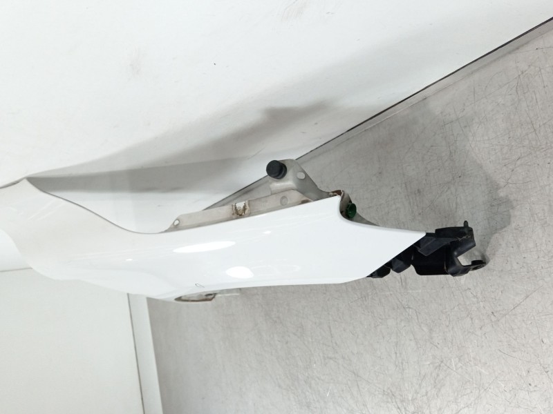 Recambio de aleta delantera derecha para volvo xc60 i suv (156) d3 referencia OEM IAM 31217976  