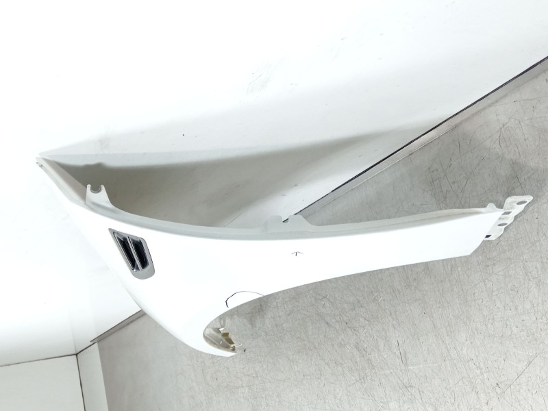 Recambio de aleta delantera izquierda para kia optima concept referencia OEM IAM 66311D4000  