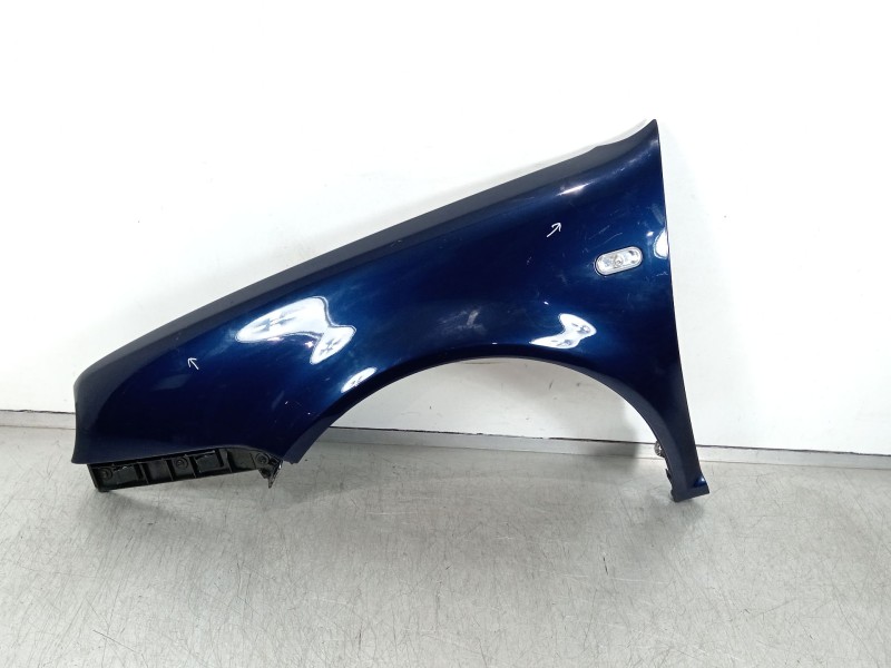 Recambio de aleta delantera izquierda para volkswagen golf iv (1j1) 1.9 tdi referencia OEM IAM 1J0821021  