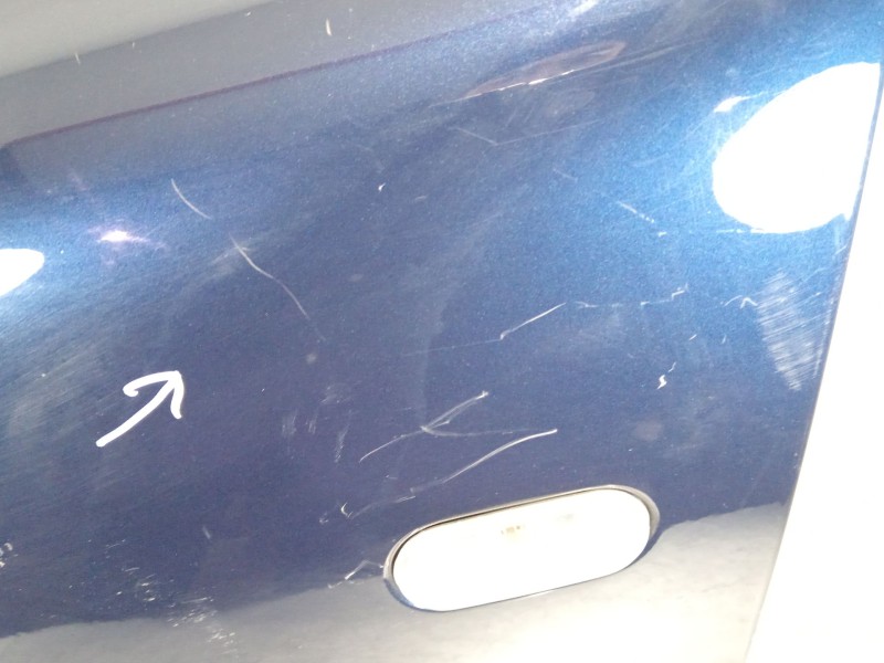 Recambio de aleta delantera izquierda para volkswagen golf iv (1j1) 1.9 tdi referencia OEM IAM 1J0821021  