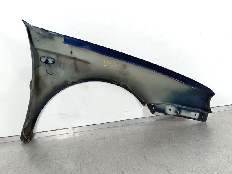 Recambio de aleta delantera izquierda para volkswagen golf iv (1j1) 1.9 tdi referencia OEM IAM 1J0821021  