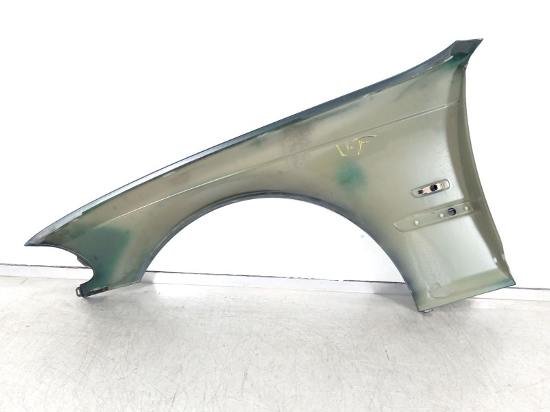 Recambio de aleta delantera derecha para bmw 3 (e46) 320 d referencia OEM IAM 41358240406  