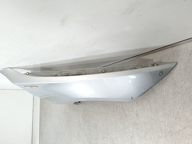 Recambio de aleta delantera derecha para bmw serie 1 berlina (e81/e87) 118d referencia OEM IAM 41357133228  