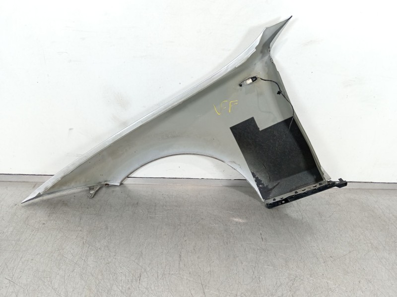 Recambio de aleta delantera derecha para bmw serie 1 berlina (e81/e87) 118d referencia OEM IAM 41357133228  