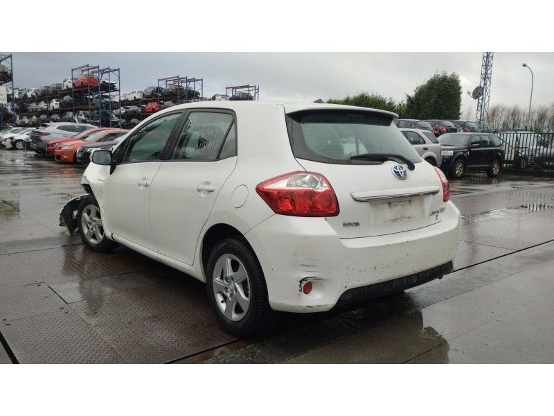 toyota auris (_e15_) del año 2011