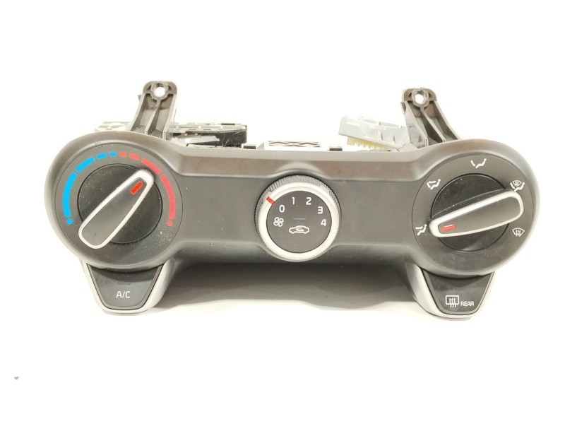 Recambio de mando calefaccion / aire acondicionado para kia stonic (yb) 1.2 cvvt referencia OEM IAM 97250H8120  