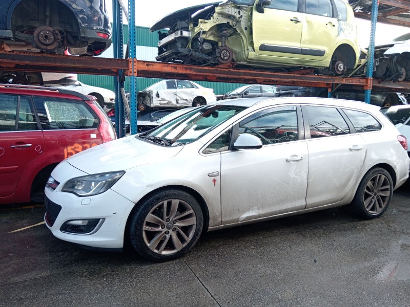 opel astra j sports tourer (p10) del año 2015