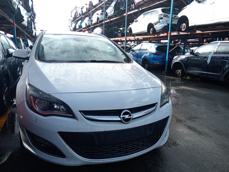 opel astra j sports tourer (p10) del año 2015