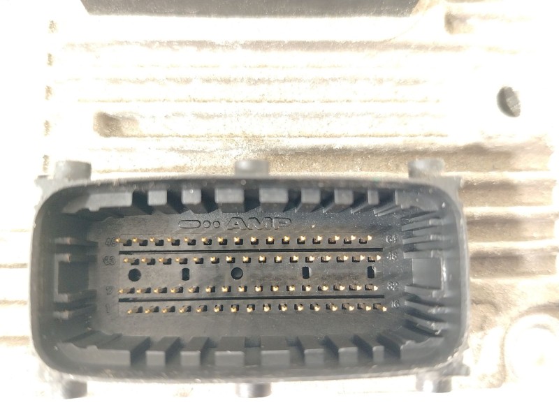 Recambio de centralita motor uce para lancia ypsilon (843_) 1.4 (843.axg1a) referencia OEM IAM 51798644 6BXI4YE51 