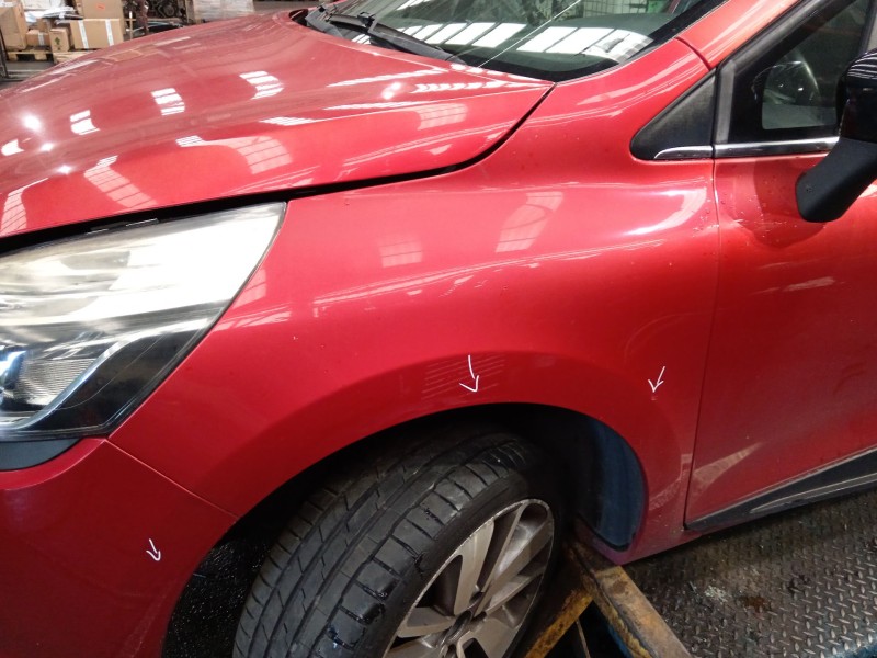 Recambio de aleta delantera izquierda para renault clio iv (bh_) 1.5 dci 90 referencia OEM IAM   