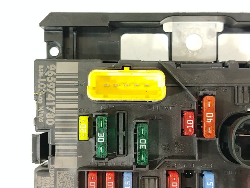 Recambio de caja reles / fusibles para citroën c2 (jm_) 1.1 referencia OEM IAM 9659741780 BSML0300 