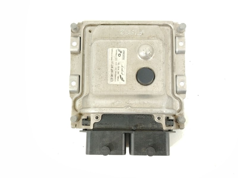 Recambio de centralita motor uce para fiat 500l (351_, 352_) 1.4 (199lyb1b) referencia OEM IAM 55253697 0261S07817 