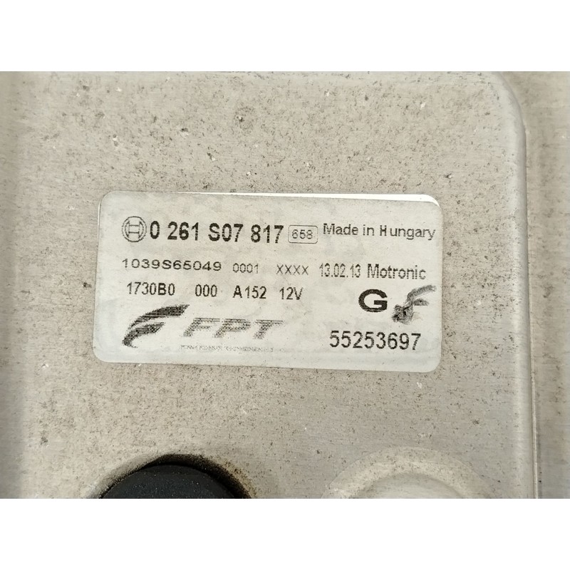 Recambio de centralita motor uce para fiat 500l (351_, 352_) 1.4 (199lyb1b) referencia OEM IAM 55253697 0261S07817 