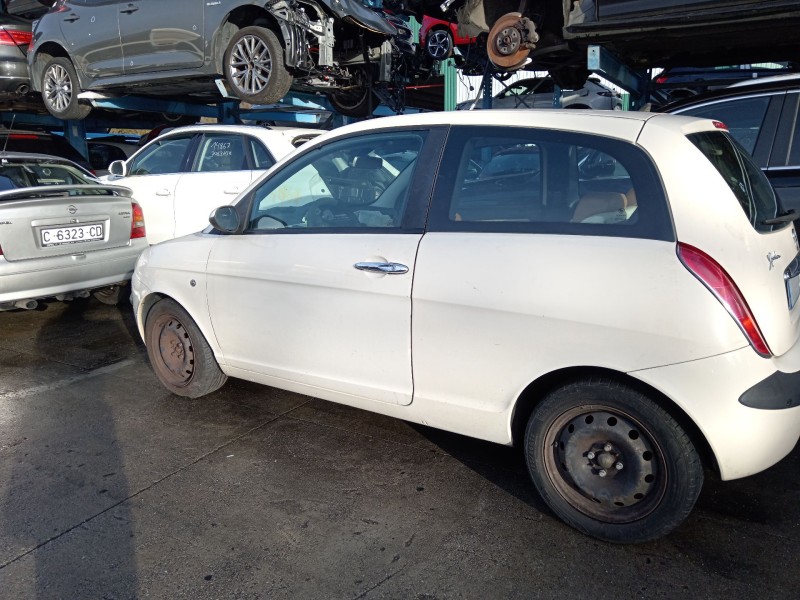 lancia ypsilon (843_) del año 2004