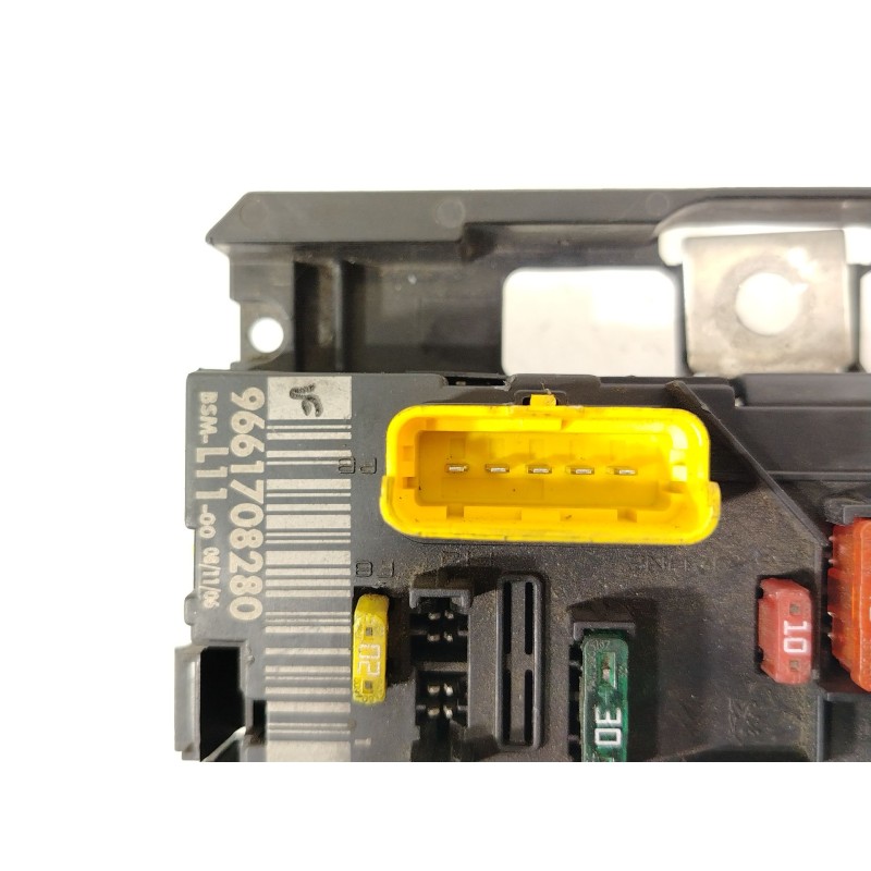 Recambio de caja reles / fusibles para peugeot 307 break (3e) 1.6 hdi 110 referencia OEM IAM 9661708280 BSML1100 