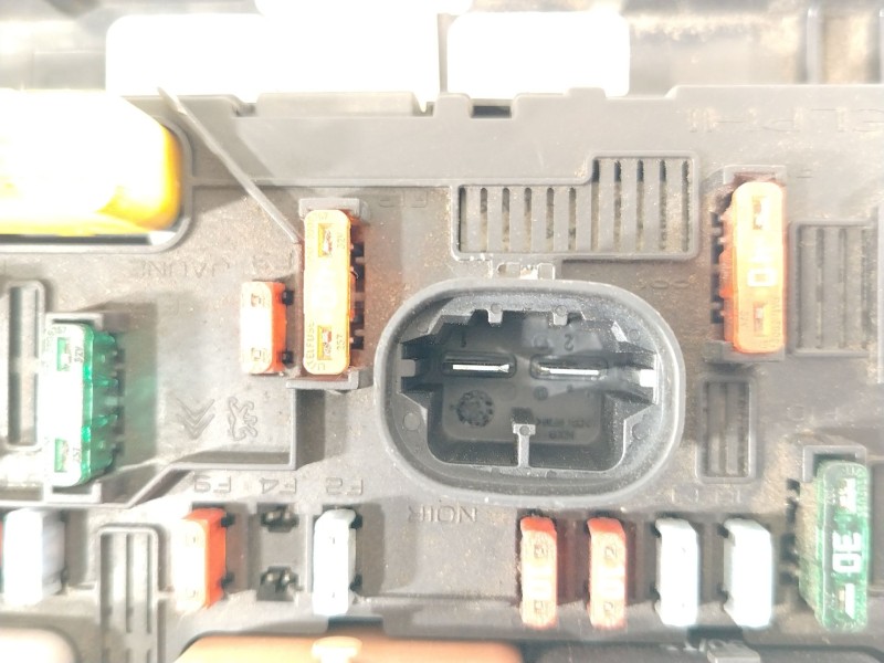Recambio de caja reles / fusibles para peugeot 307 break (3e) 1.6 hdi 110 referencia OEM IAM 9661708280 BSML1100 