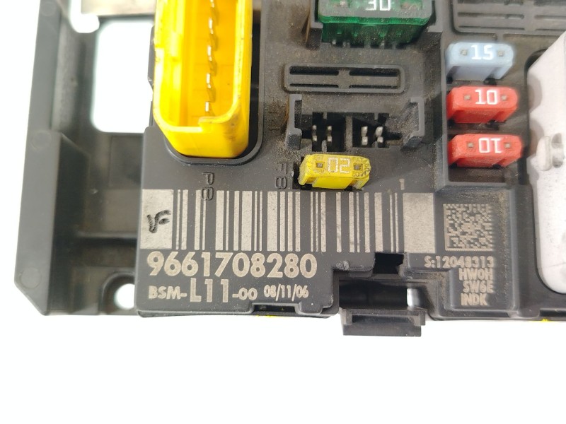 Recambio de caja reles / fusibles para peugeot 307 break (3e) 1.6 hdi 110 referencia OEM IAM 9661708280 BSML1100 