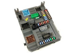 Recambio de caja reles / fusibles para citroën c4 cactus 1.6 bluehdi 100 referencia OEM IAM 9807531680 BSIN0200 22661F
