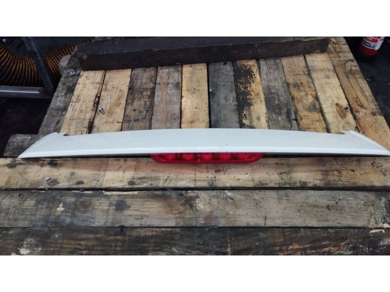 Recambio de aleron trasero para kia stonic (yb) 1.2 cvvt referencia OEM IAM 87210H8400  