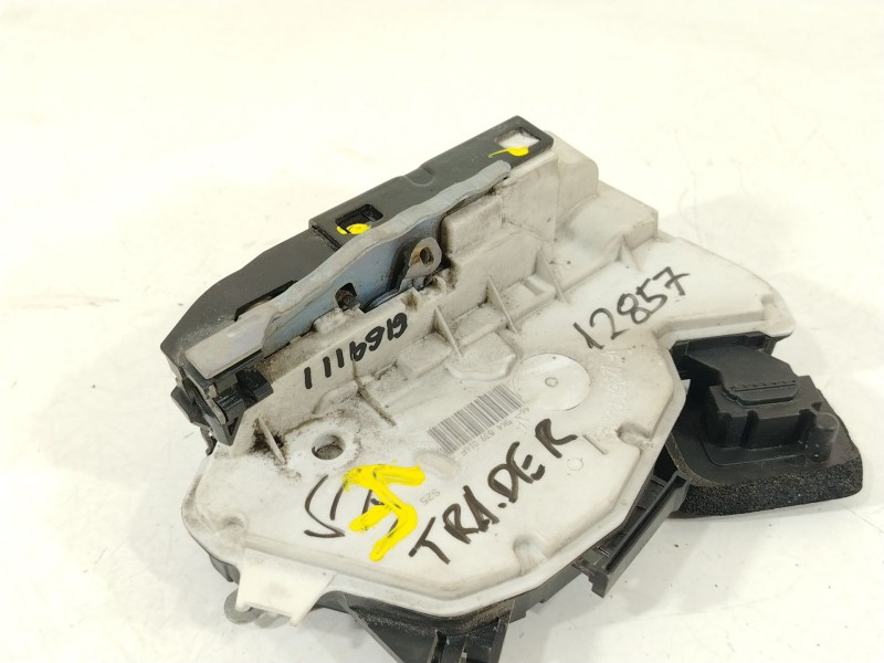 Recambio de cerradura puerta trasera derecha para volkswagen polo (6r1) advance referencia OEM IAM 5K4839016F  