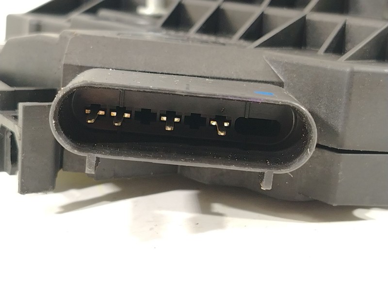 Recambio de cerradura puerta trasera izquierda para ford focus lim. titanium referencia OEM IAM BM5AA26413AG 921765106 