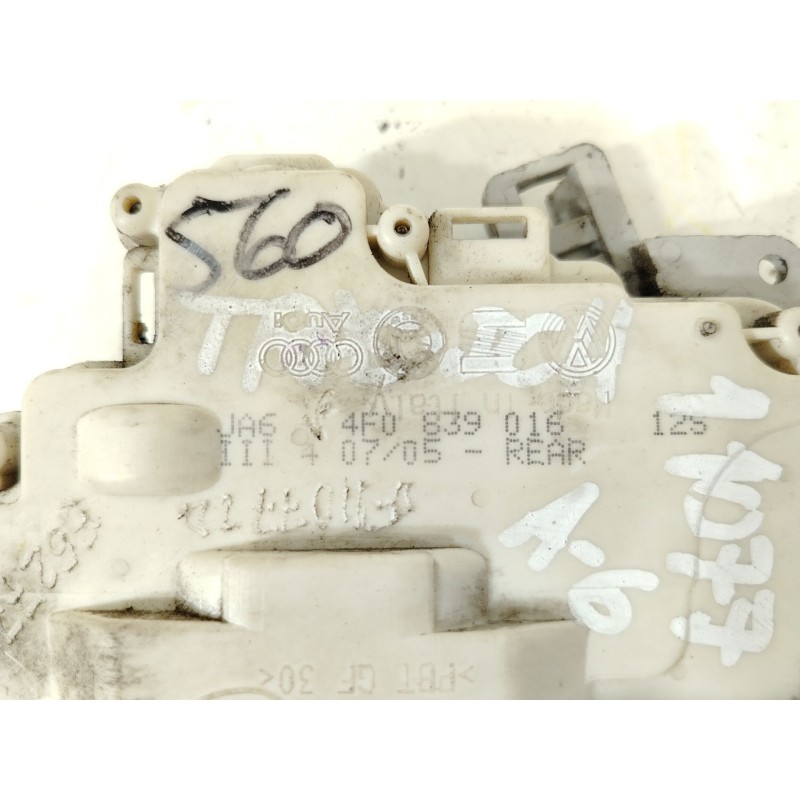 Recambio de cerradura puerta trasera derecha para audi a6 avant (4f5) 3.0 tdi quattro referencia OEM IAM 4F0839016  