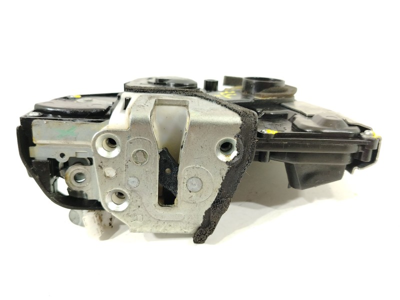 Recambio de cerradura puerta delantera derecha para suzuki swift berlina (mz) gl (3-ptas.) referencia OEM IAM 8220162J22000  