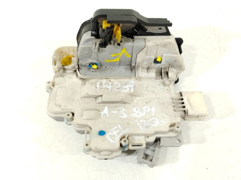Recambio de cerradura puerta delantera izquierda para audi a3 (8p1) 1.6 fsi referencia OEM IAM 4F1837015E  