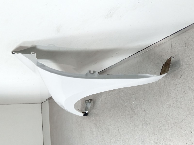 Recambio de aleta delantera izquierda para hyundai i30 comfort referencia OEM IAM 663112R010  