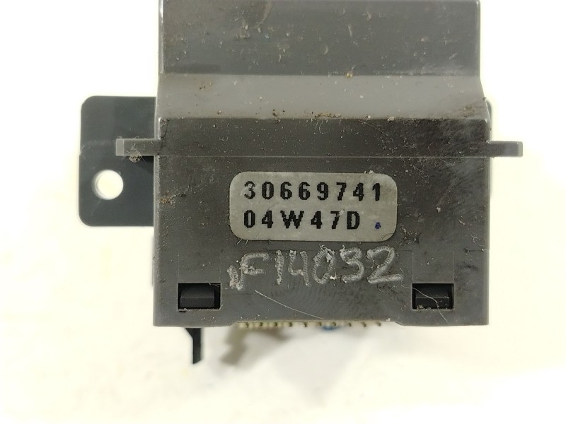 Recambio de mando limpia para volvo xc90 i (275) d5 awd referencia OEM IAM 30669741 04W47D 