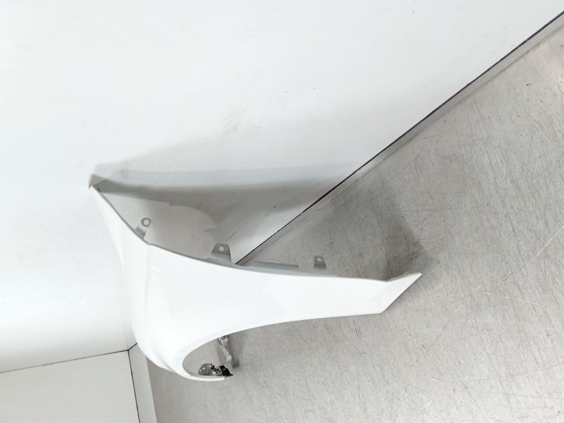 Recambio de aleta delantera izquierda para audi a4 b8 (8k2) 2.0 tdi referencia OEM IAM 8K0821106J  