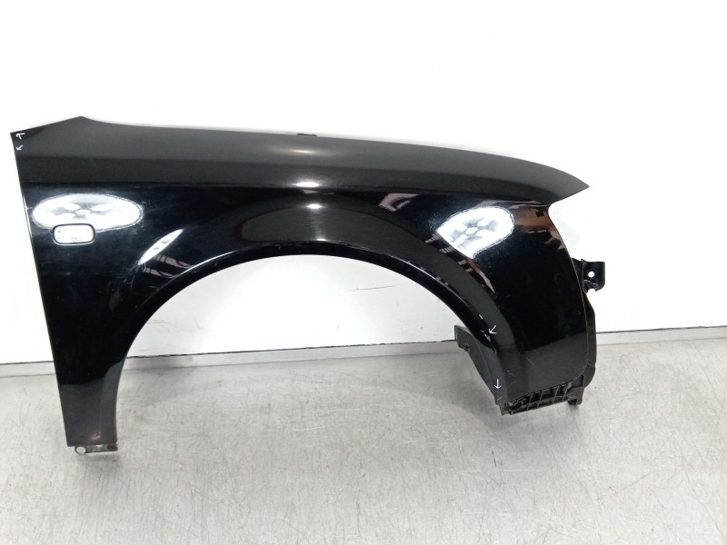 Recambio de aleta delantera derecha para audi a4 b6 (8e2) 2.5 tdi referencia OEM IAM 8E0821105B  