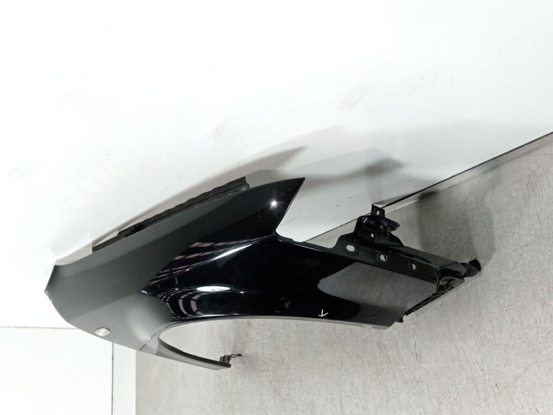 Recambio de aleta delantera derecha para audi a4 b6 (8e2) 2.5 tdi referencia OEM IAM 8E0821105B  