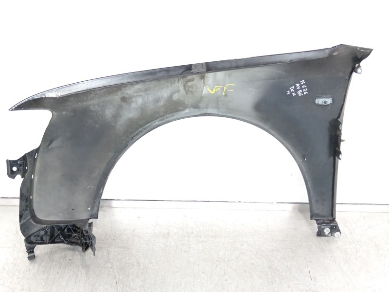 Recambio de aleta delantera derecha para audi a4 b6 (8e2) 2.5 tdi referencia OEM IAM 8E0821105B  