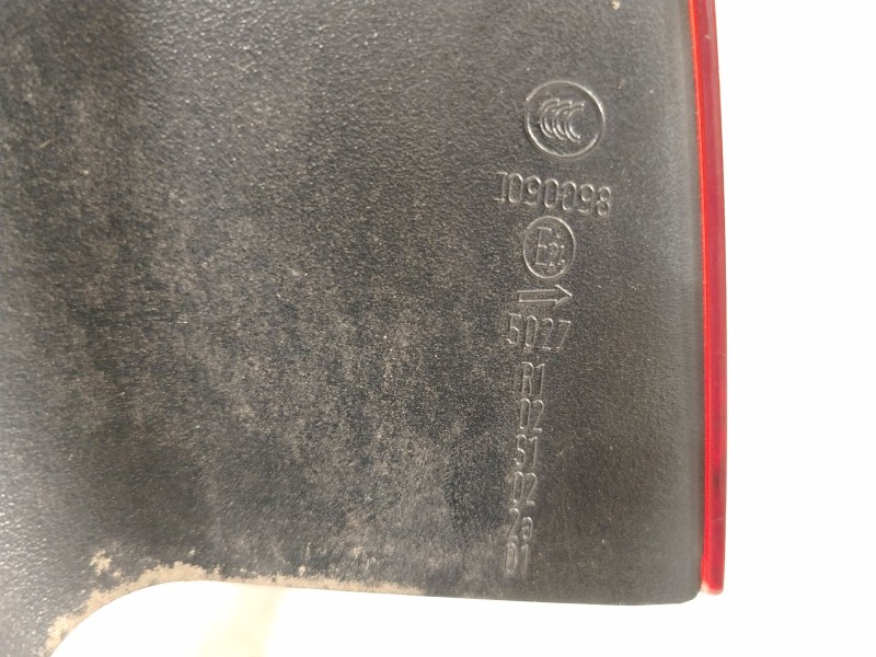 Recambio de piloto trasero derecho para opel astra j (p10) 1.6 cdti (68) referencia OEM IAM 13319948  