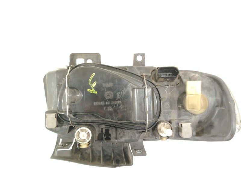 Recambio de faro izquierdo para seat ibiza ii (6k1) 1.9 sdi referencia OEM IAM 6K1941043A  