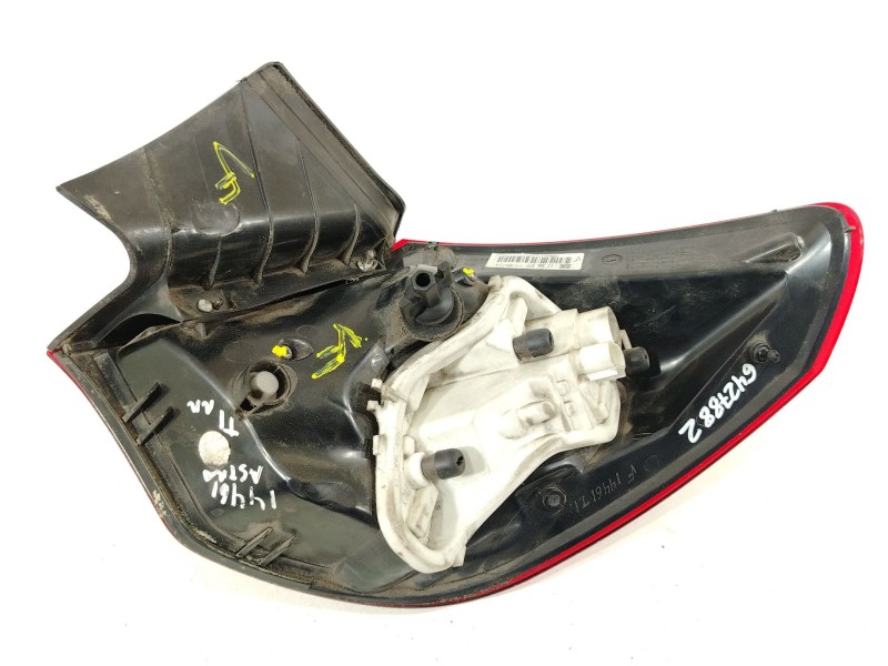 Recambio de piloto trasero izquierdo para opel astra j (p10) 1.6 cdti (68) referencia OEM IAM 13306577 13319949 