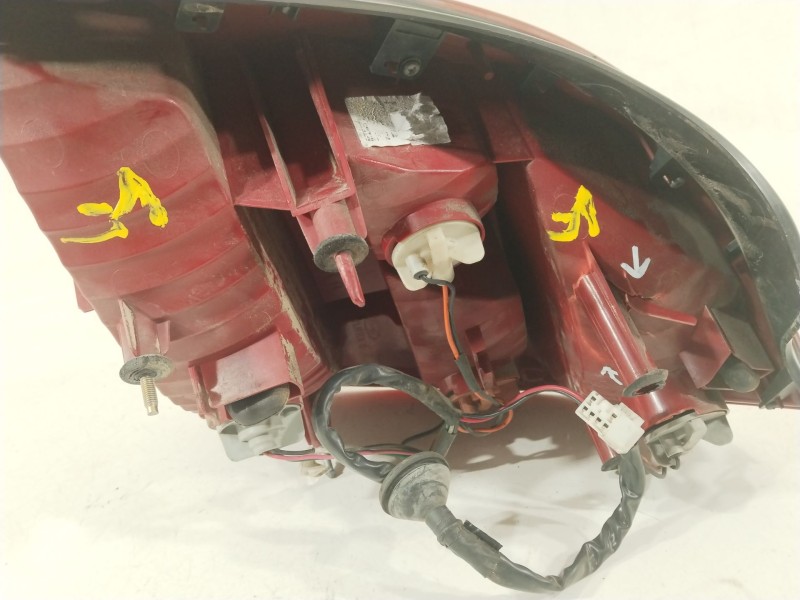 Recambio de piloto trasero izquierdo para hyundai elantra iii sedán (xd) 2.0 crdi referencia OEM IAM 924112D010  