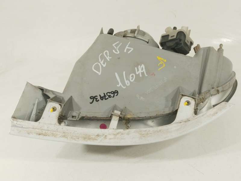 Recambio de faro derecho para daewoo lanos (klat) 1.5 referencia OEM IAM 96304611  