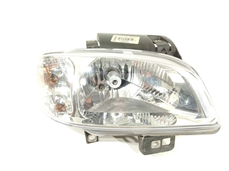 Recambio de faro derecho para seat ibiza ii (6k1) 1.9 sdi referencia OEM IAM 67743749  