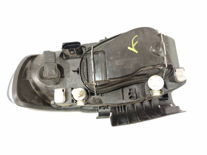 Recambio de faro derecho para seat ibiza ii (6k1) 1.9 sdi referencia OEM IAM 67743749  