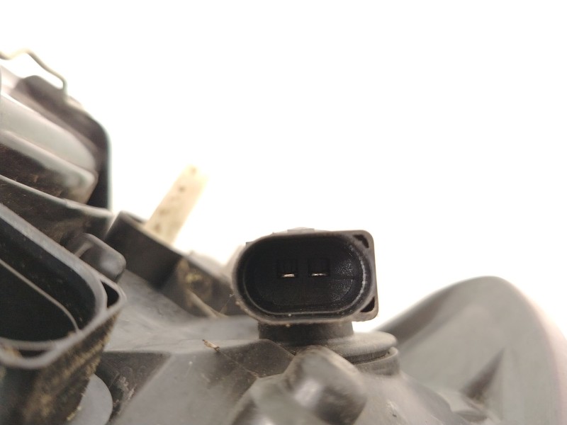 Recambio de faro derecho para seat ibiza ii (6k1) 1.9 sdi referencia OEM IAM 67743749  