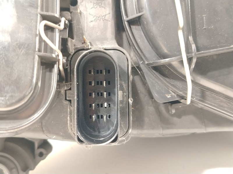 Recambio de faro izquierdo para seat ibiza iii (6l1) 1.9 tdi referencia OEM IAM 6L1941021A 89306230 