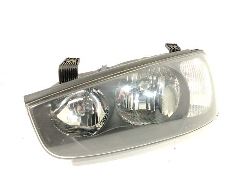 Recambio de faro izquierdo para hyundai elantra iii sedán (xd) 2.0 crdi referencia OEM IAM 921012DXXX 921012D120 