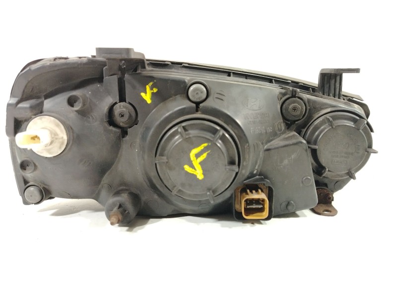 Recambio de faro izquierdo para hyundai elantra iii sedán (xd) 2.0 crdi referencia OEM IAM 921012DXXX 921012D120 