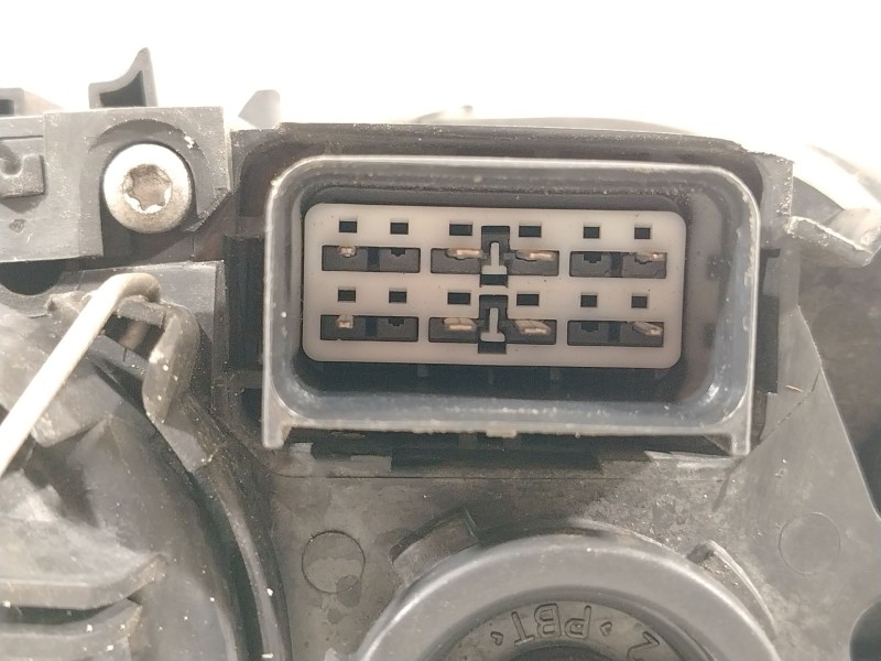 Recambio de faro izquierdo para volvo s40 ii (544) 2.0 d referencia OEM IAM 30678898 0301198201 