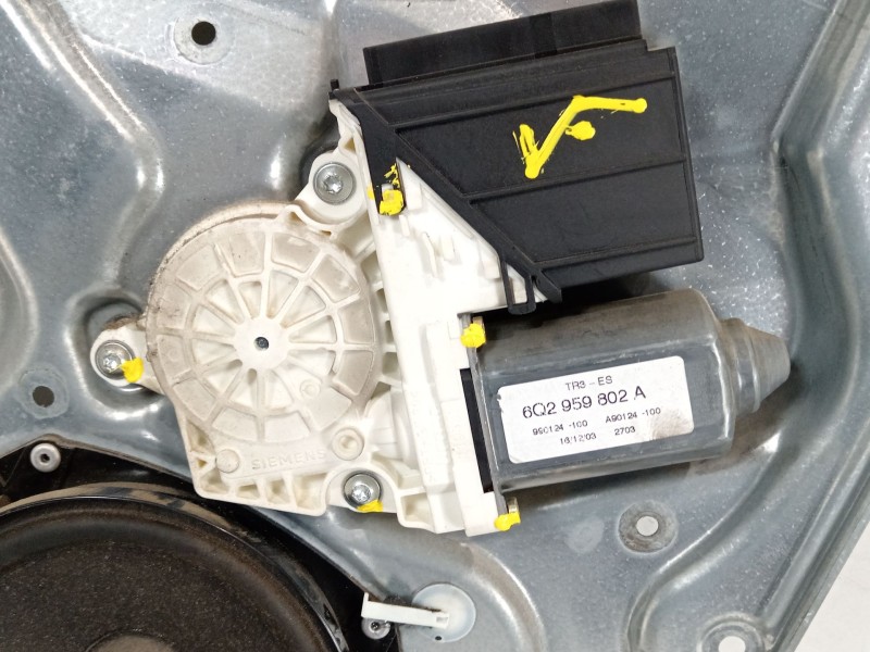 Recambio de elevalunas delantero izquierdo para seat ibiza iii (6l1) 1.4 16v referencia OEM IAM 6L4837751CQ 6L4837755P 6Q2959802