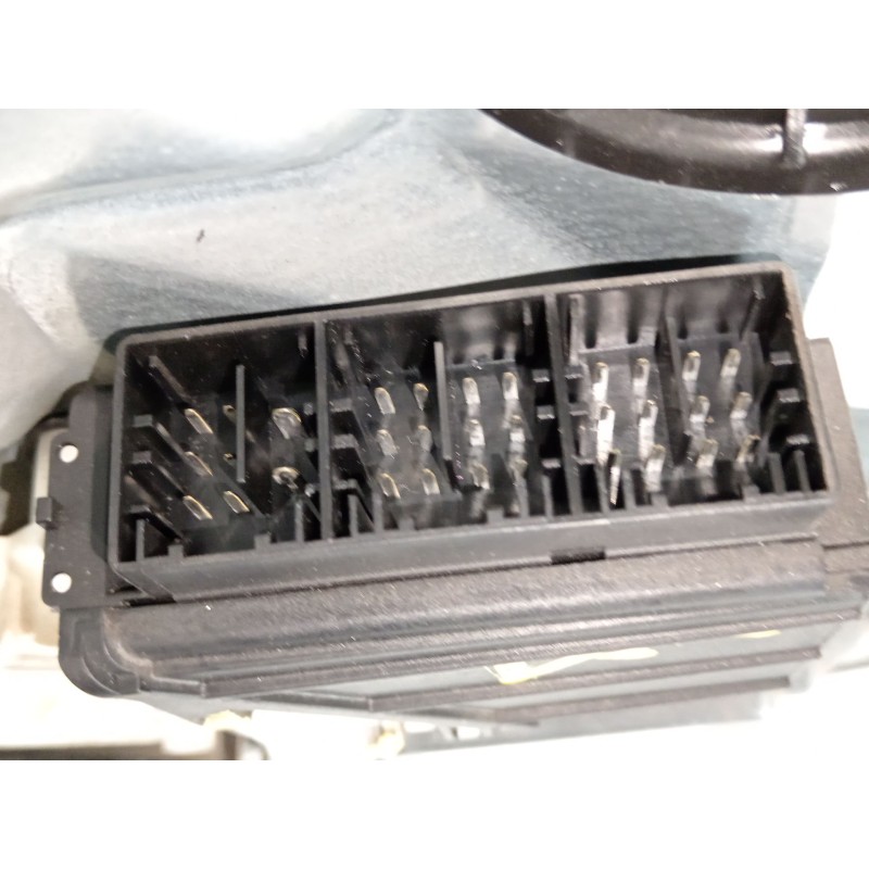 Recambio de elevalunas delantero izquierdo para seat ibiza iii (6l1) 1.4 16v referencia OEM IAM 6L4837751CQ 6L4837755P 6Q2959802