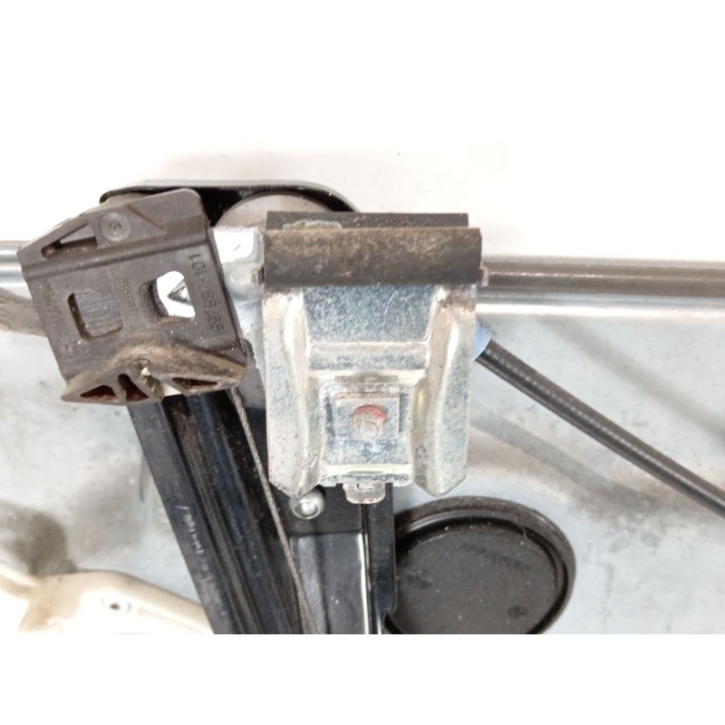 Recambio de elevalunas delantero derecho para seat ibiza iii (6l1) 1.4 16v referencia OEM IAM 6L3837752CQ 6L3837756AC 6L2959801